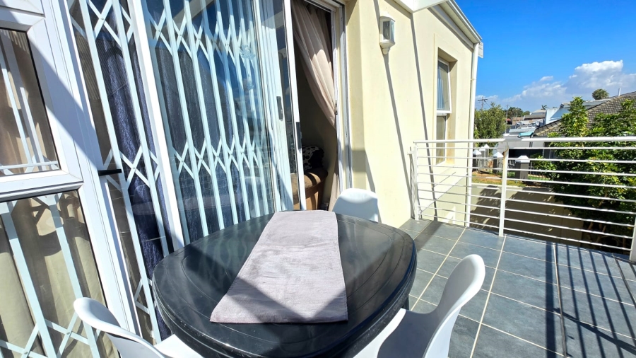 2 Bedroom Property for Sale in Strand Central Western Cape